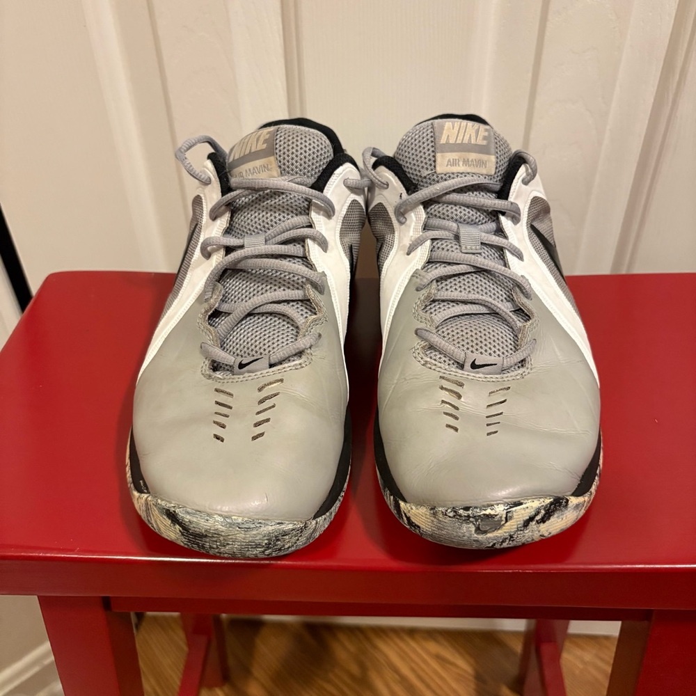 Nike Air Marvin Low 'Wolf Grey' Men's Basketball Sneaker - Size 9